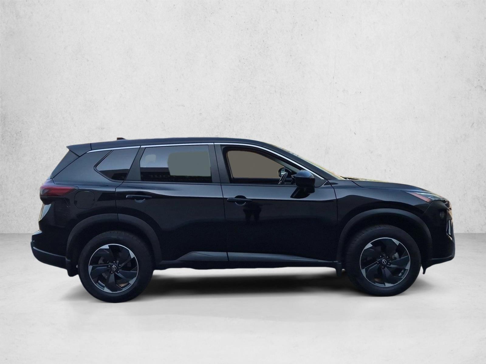 Used 2024 Nissan Rogue SV SUV