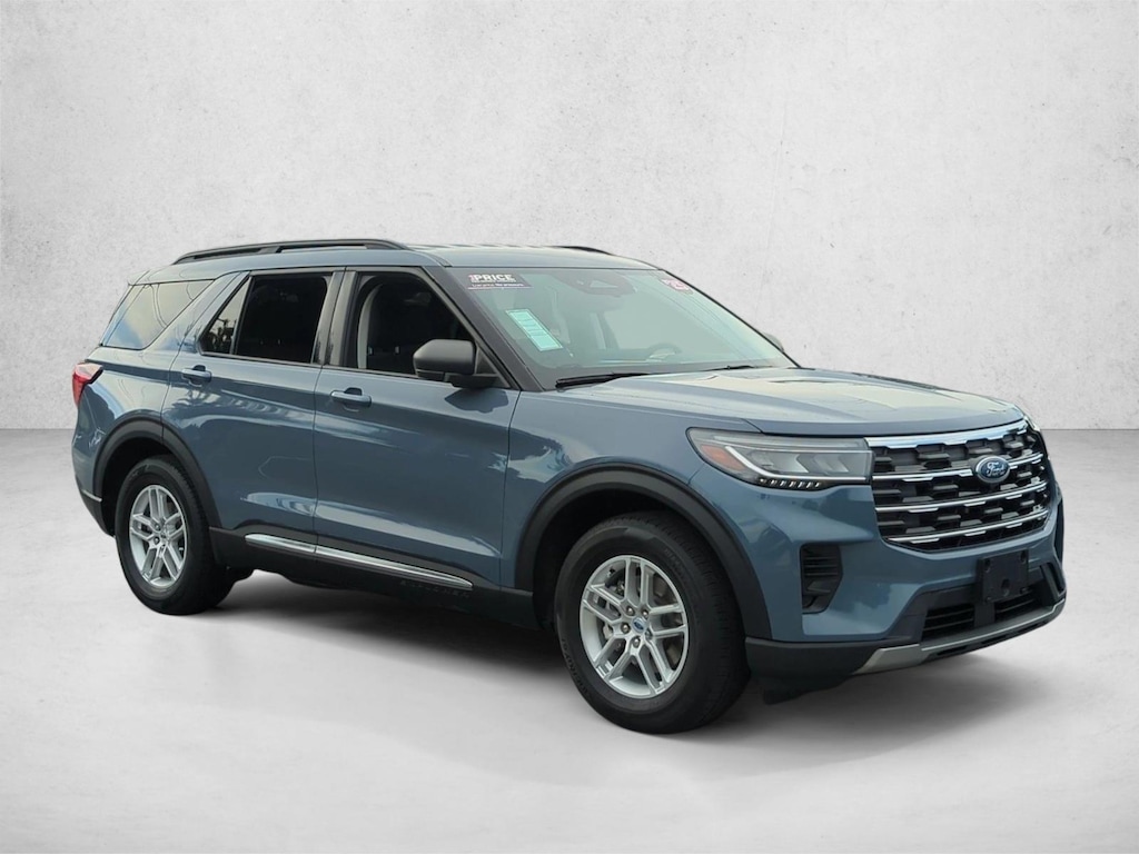 Used 2025 Ford Explorer Active SUV