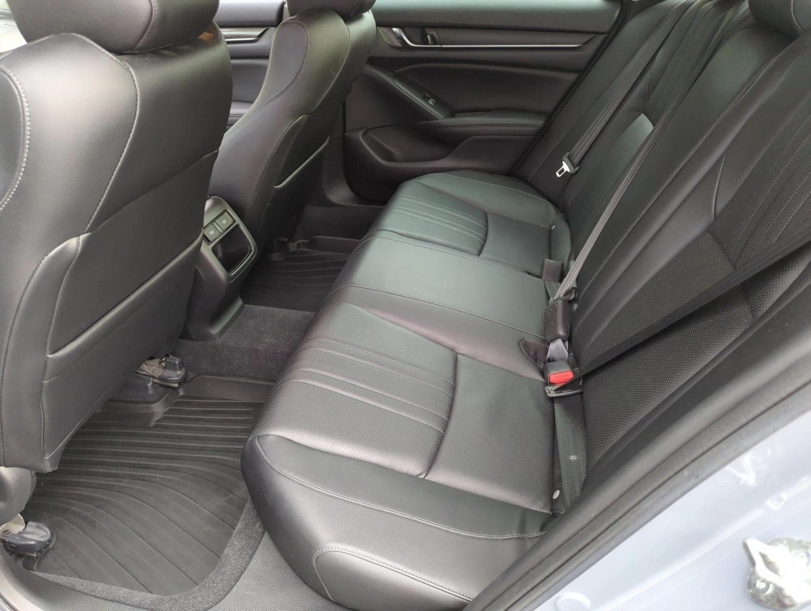 2022 Honda Accord Sport SE - Photo 18