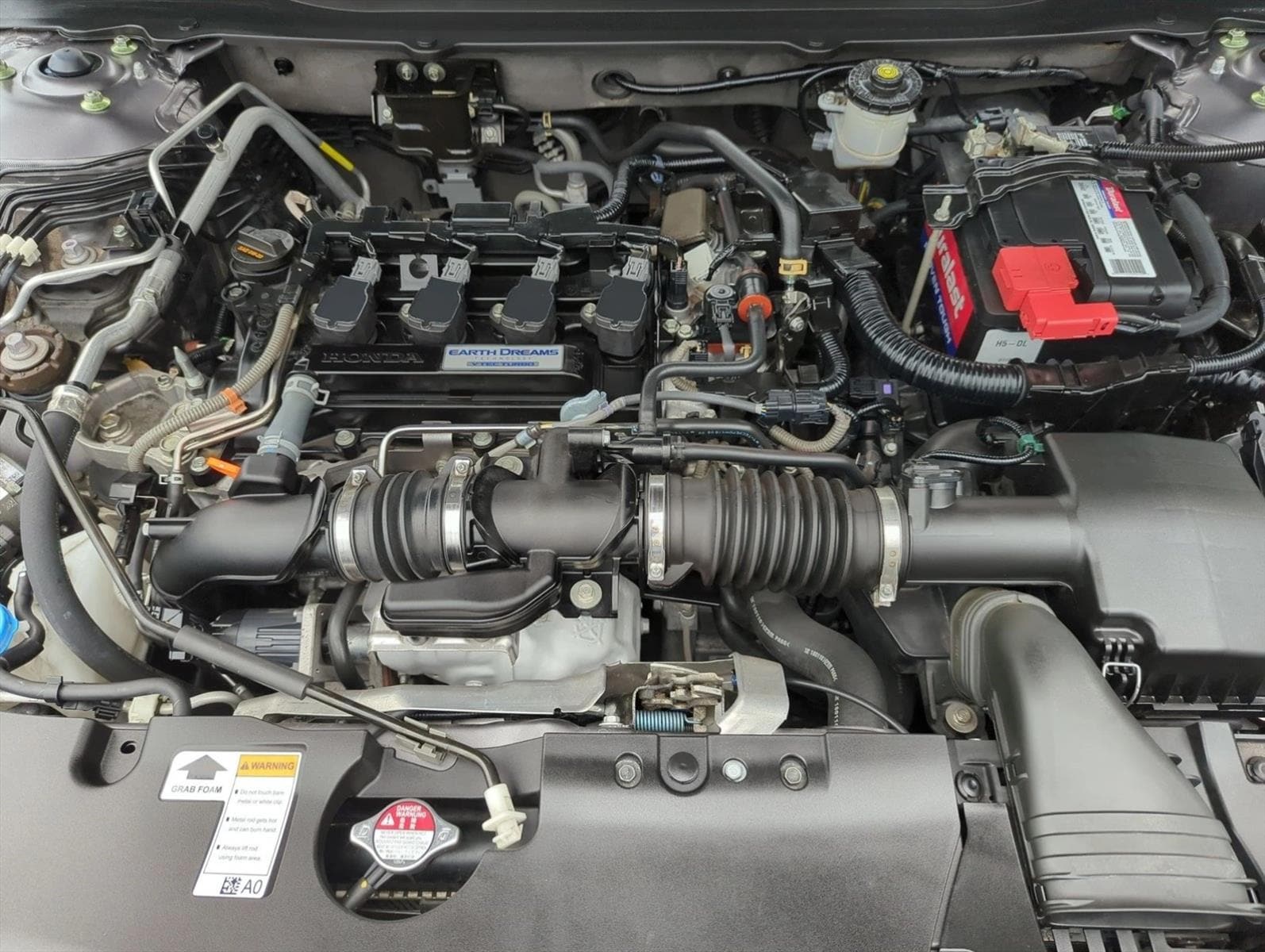2018 Honda Accord LX - Photo 21