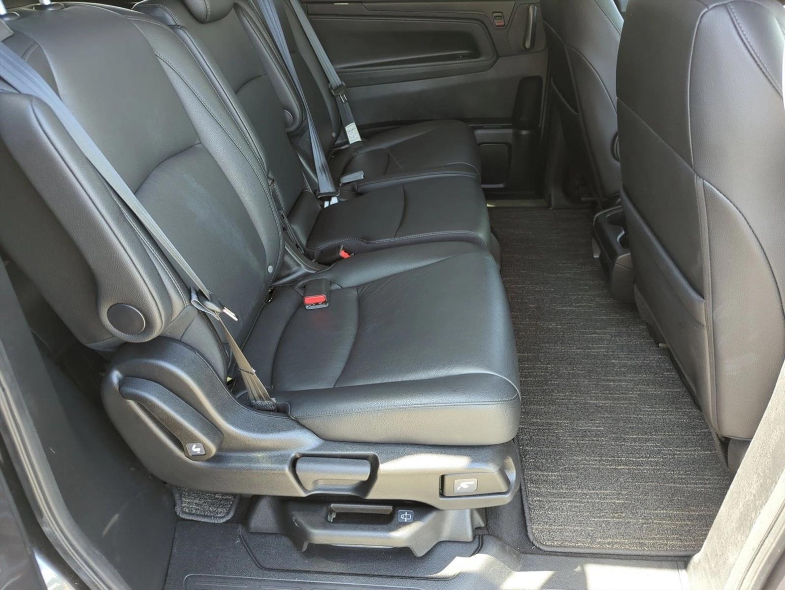 2025 Honda Odyssey EX-L - Photo 21