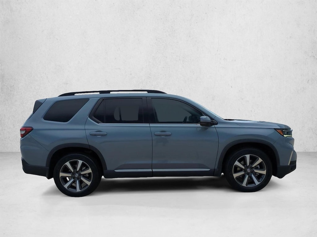 Used 2024 Honda Pilot Touring SUV