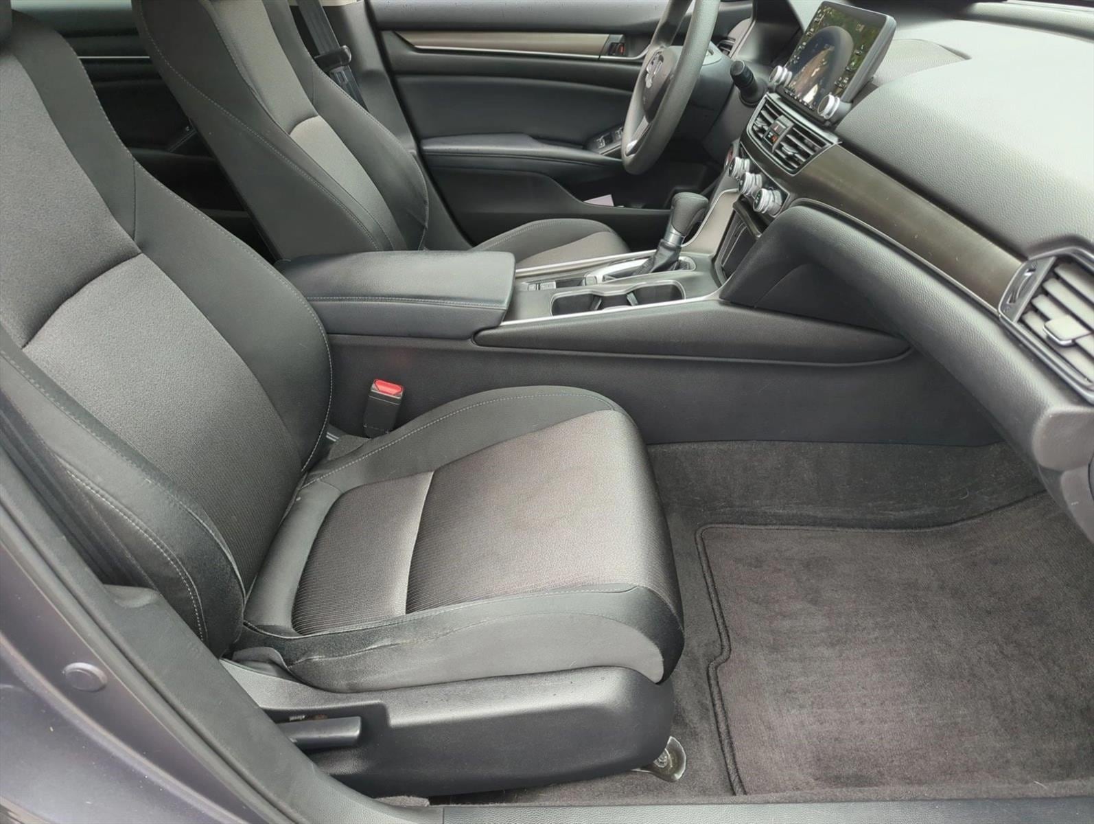 2018 Honda Accord LX - Photo 19