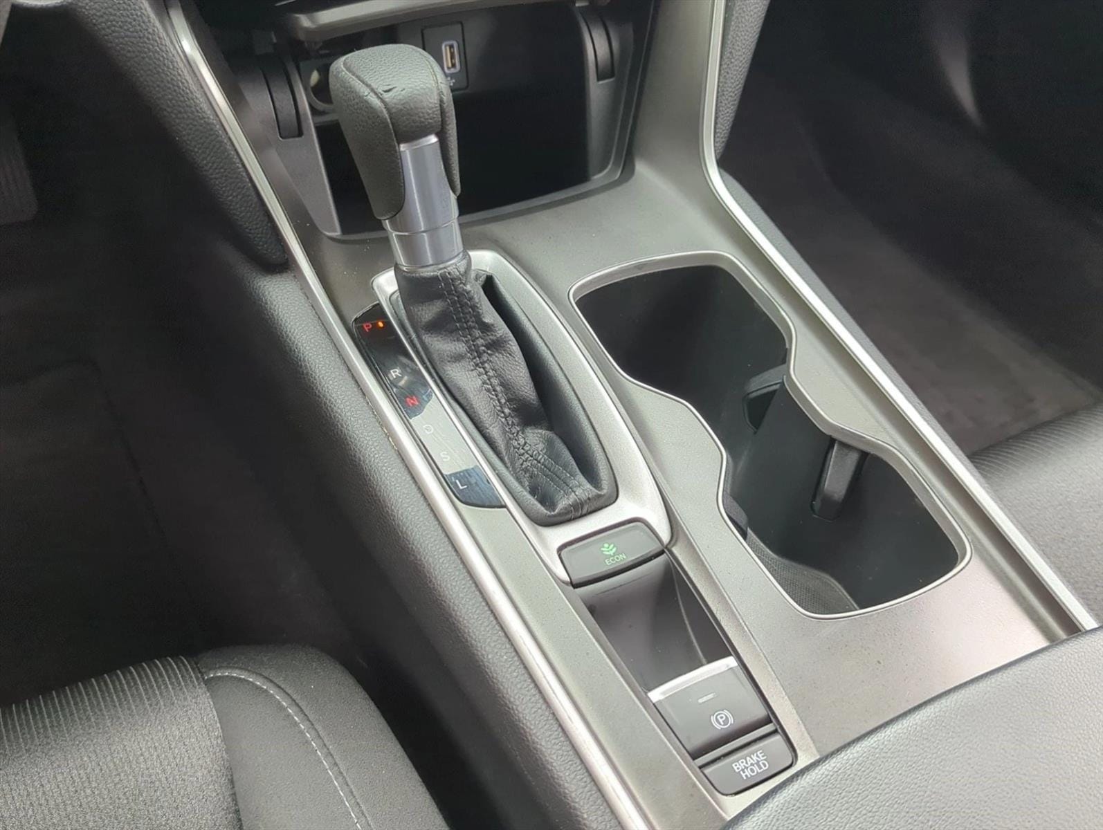 2018 Honda Accord LX - Photo 12