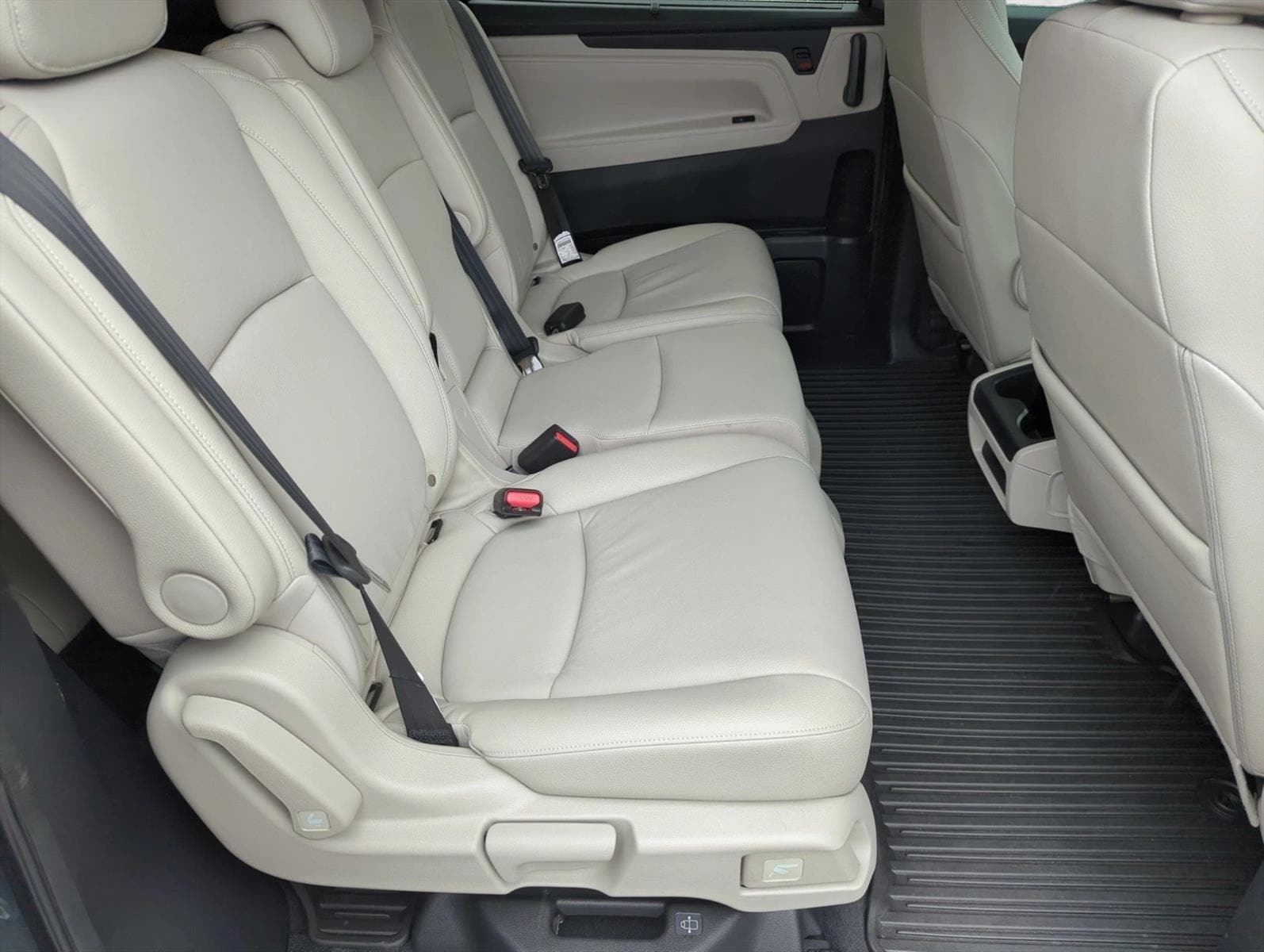 2026 Honda Odyssey EX-L - Photo 21
