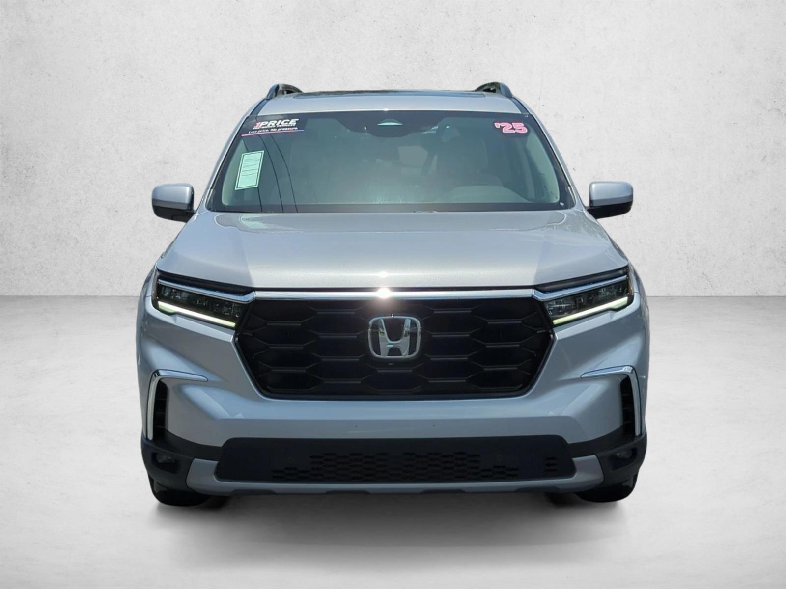 Used 2025 Honda Pilot Touring SUV