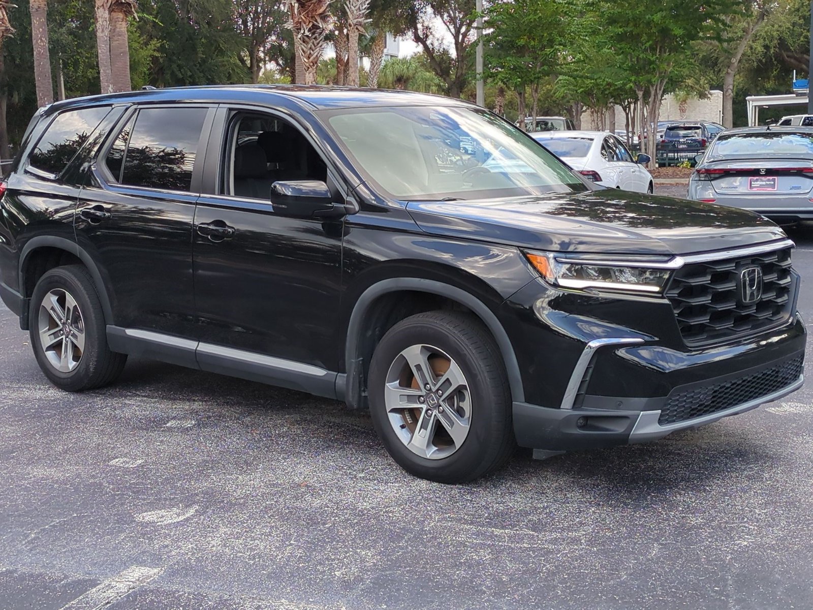 Used 2024 Honda Pilot EX-L 7 Passenger SUV