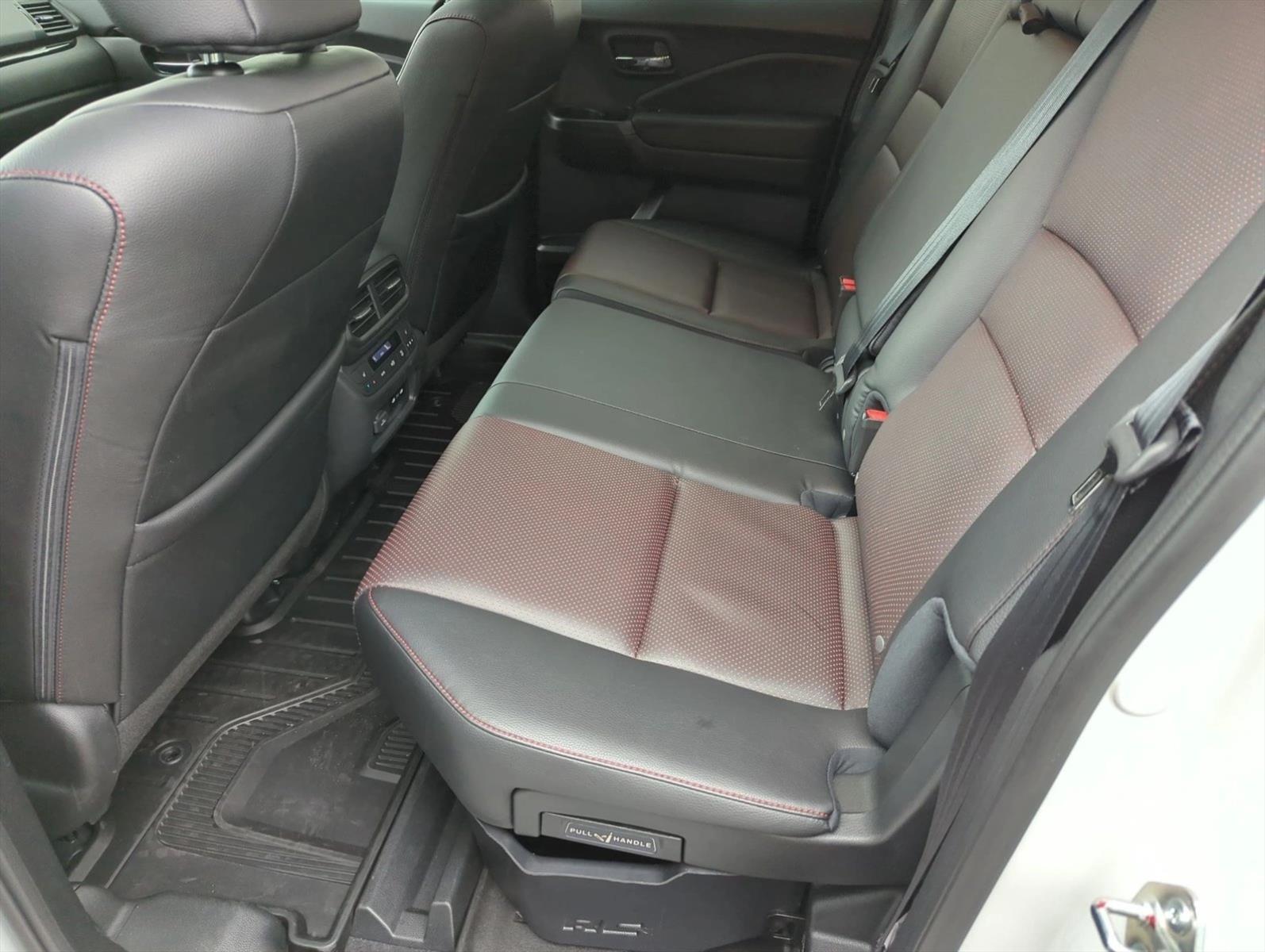 2025 Honda Ridgeline Black Edition - Photo 20