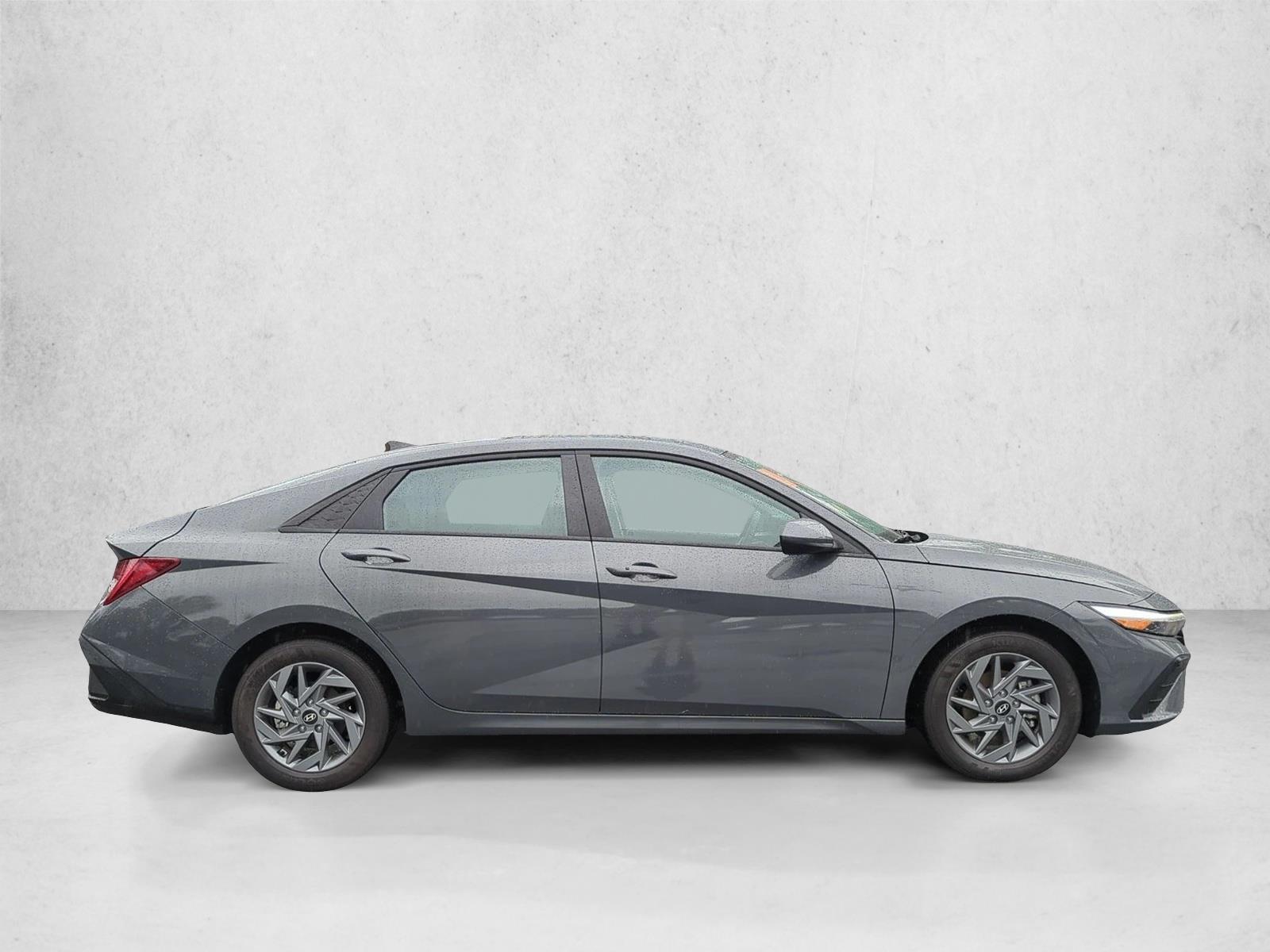 Used 2026 Hyundai Elantra Hybrid Blue Sedan