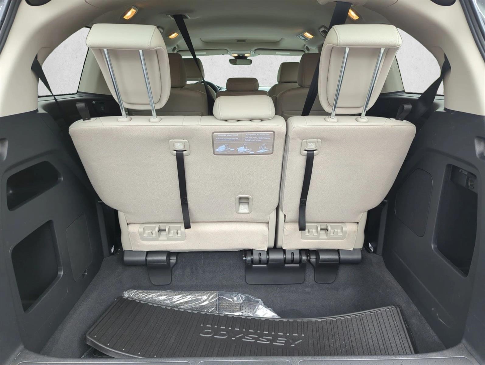 2026 Honda Odyssey EX-L - Photo 6