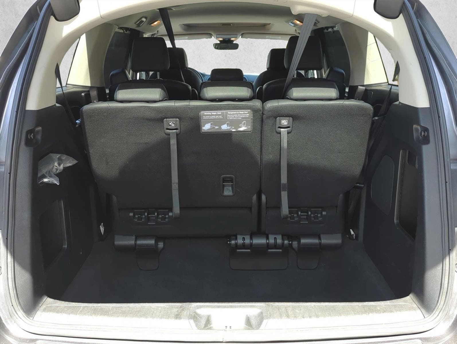 2025 Honda Odyssey EX-L - Photo 6