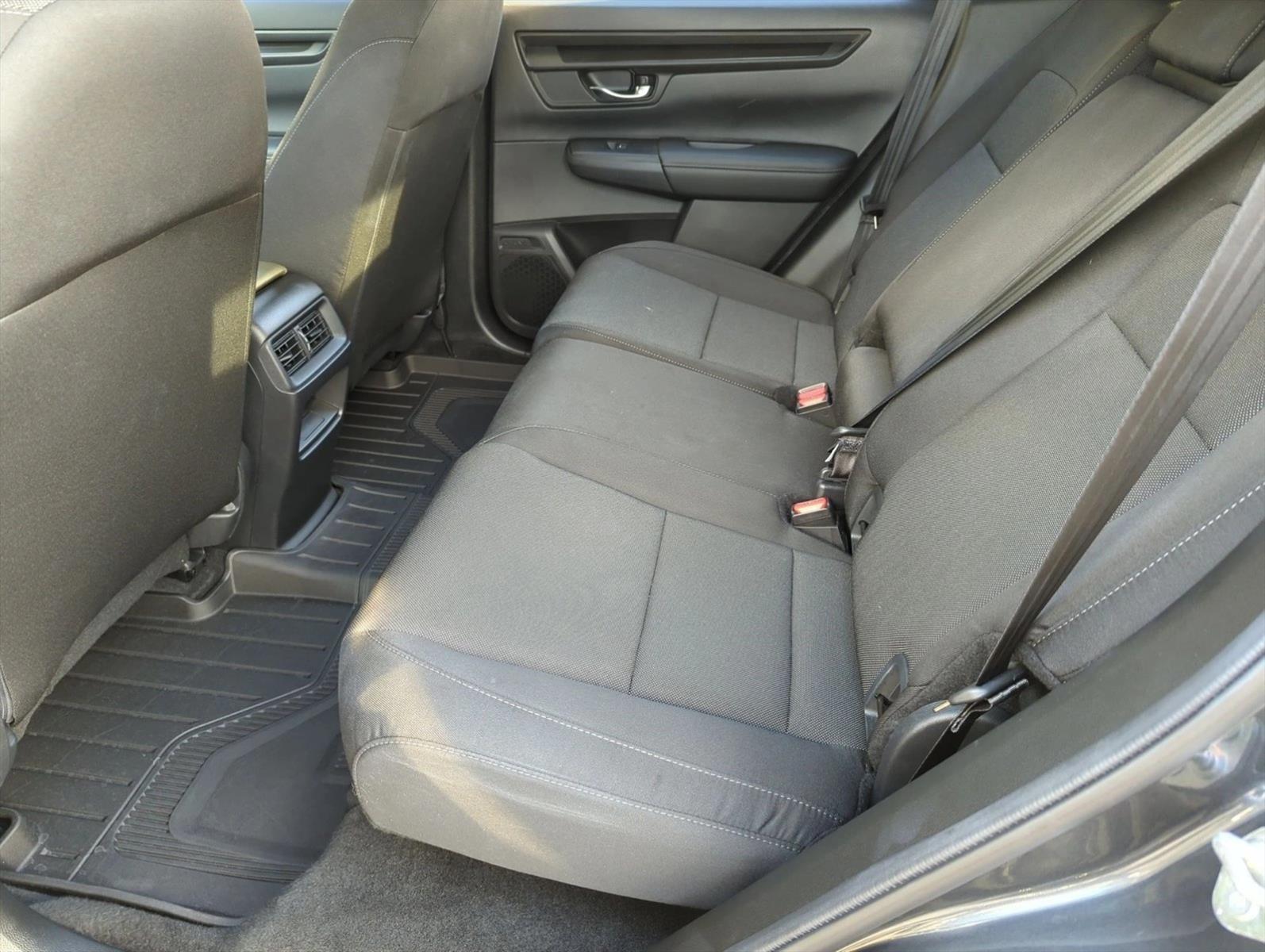 2026 Honda CR-V LX - Photo 17