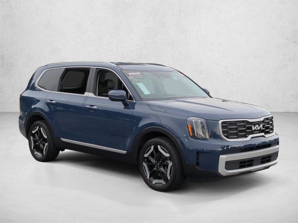 Used 2024 Kia Telluride S SUV