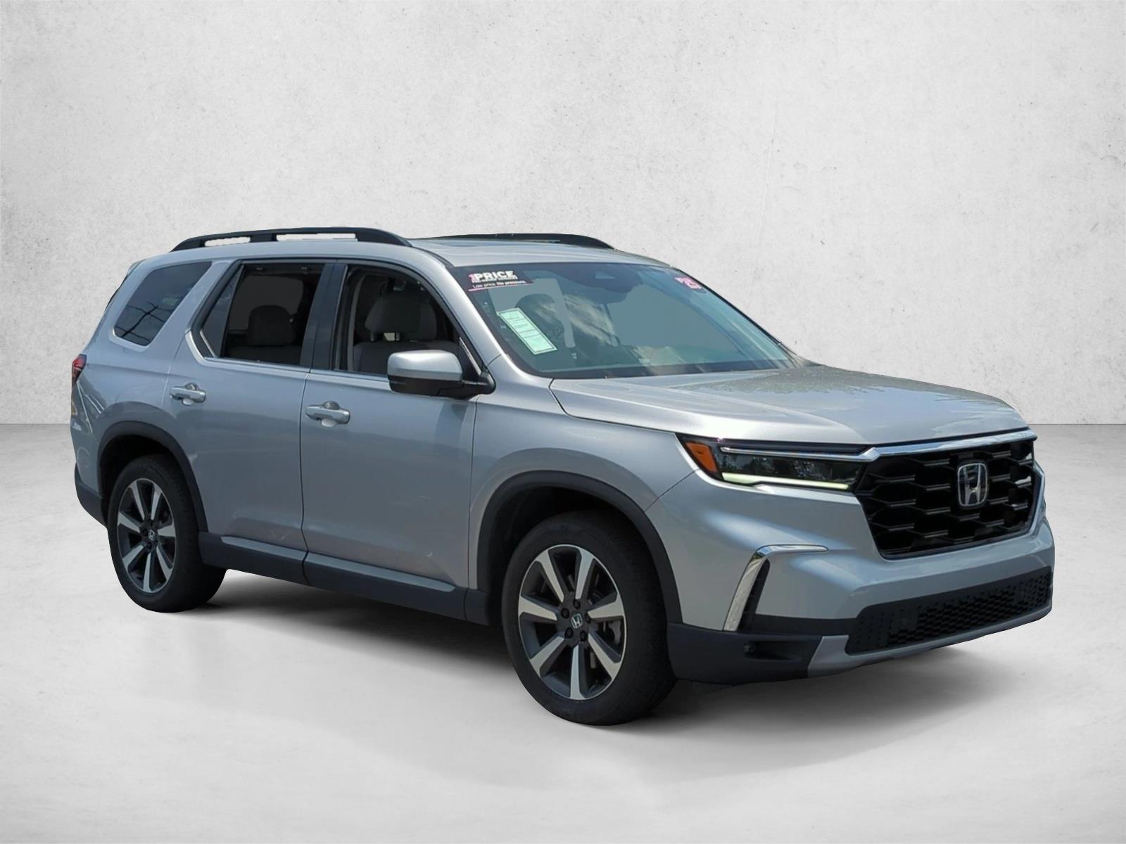 Used 2025 Honda Pilot Touring SUV