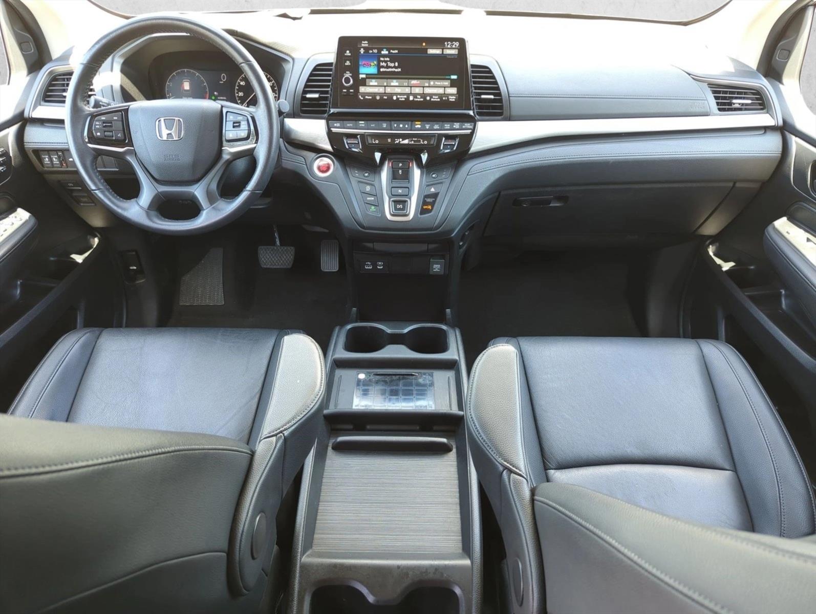 2025 Honda Odyssey EX-L - Photo 18