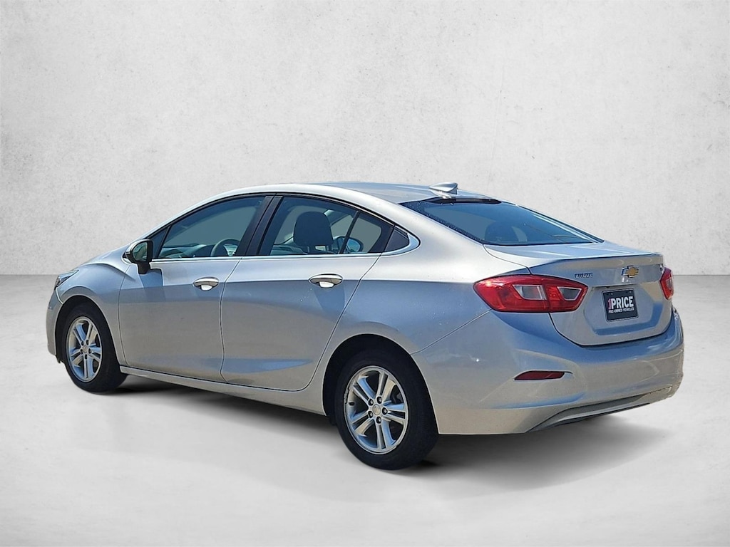 Used 2017 Chevrolet Cruze LT Auto Sedan