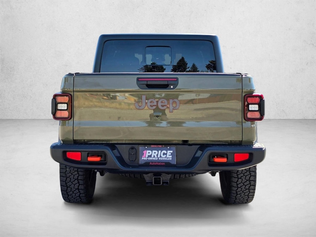 Used 2025 Jeep Gladiator Mojave Truck Crew Cab