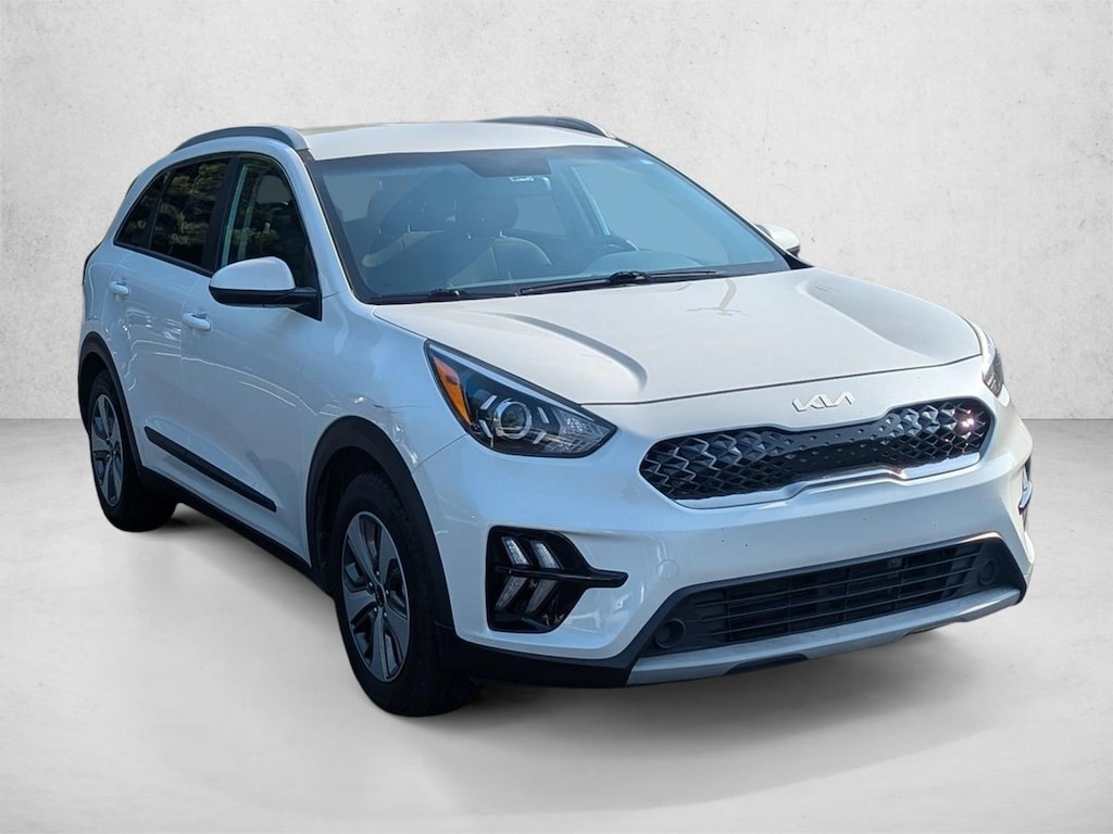 Used 2022 Kia Niro LX SUV