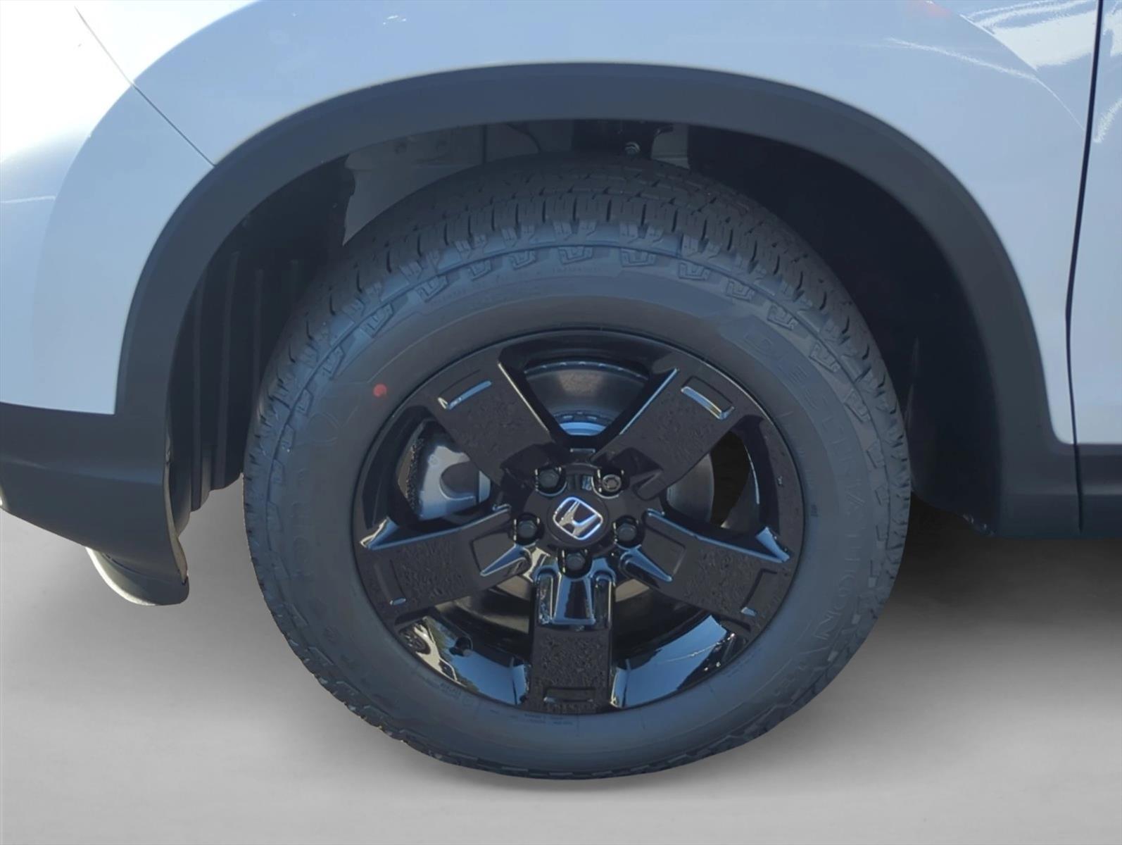 2026 Honda Ridgeline Black Edition - Photo 11