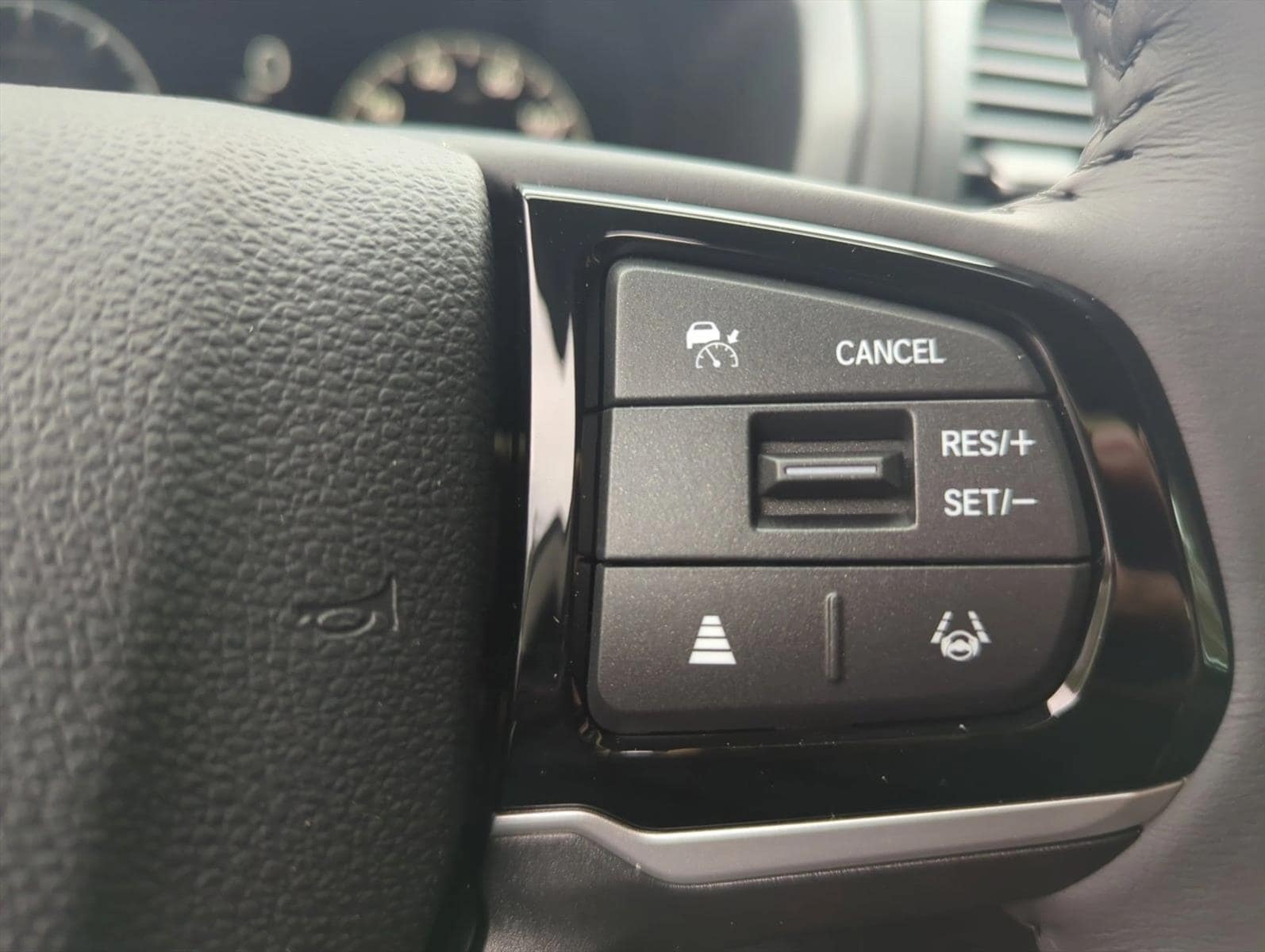 2026 Honda Odyssey EX-L - Photo 6