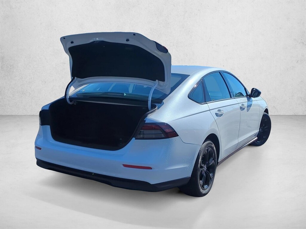 Used 2025 Honda Accord SE Sedan