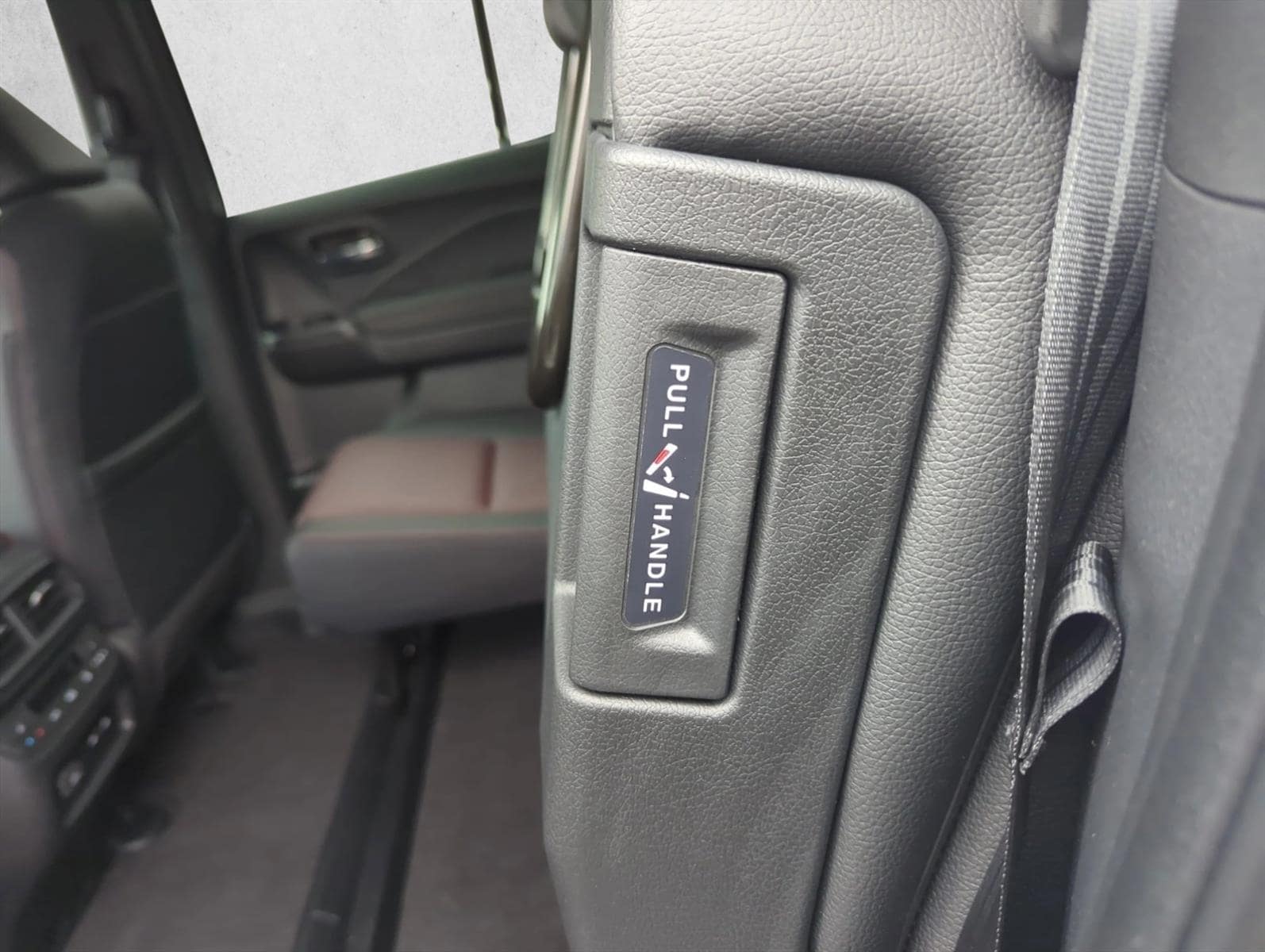 2026 Honda Ridgeline Black Edition - Photo 5
