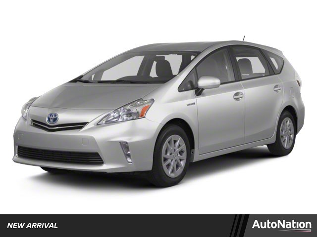  Toyota Prius v