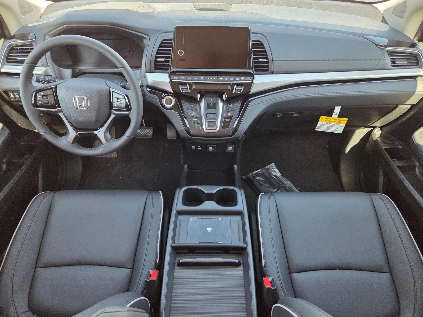 2026 Honda Odyssey Touring - Photo 15