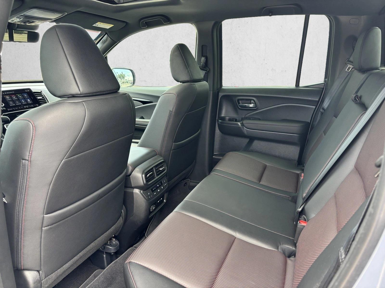 2024 Honda Ridgeline Black Edition - Photo 10