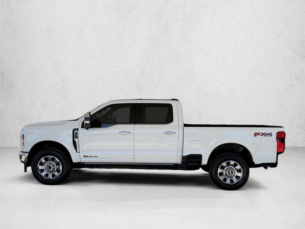 Used 2025 Ford F-250 Lariat Truck Crew Cab