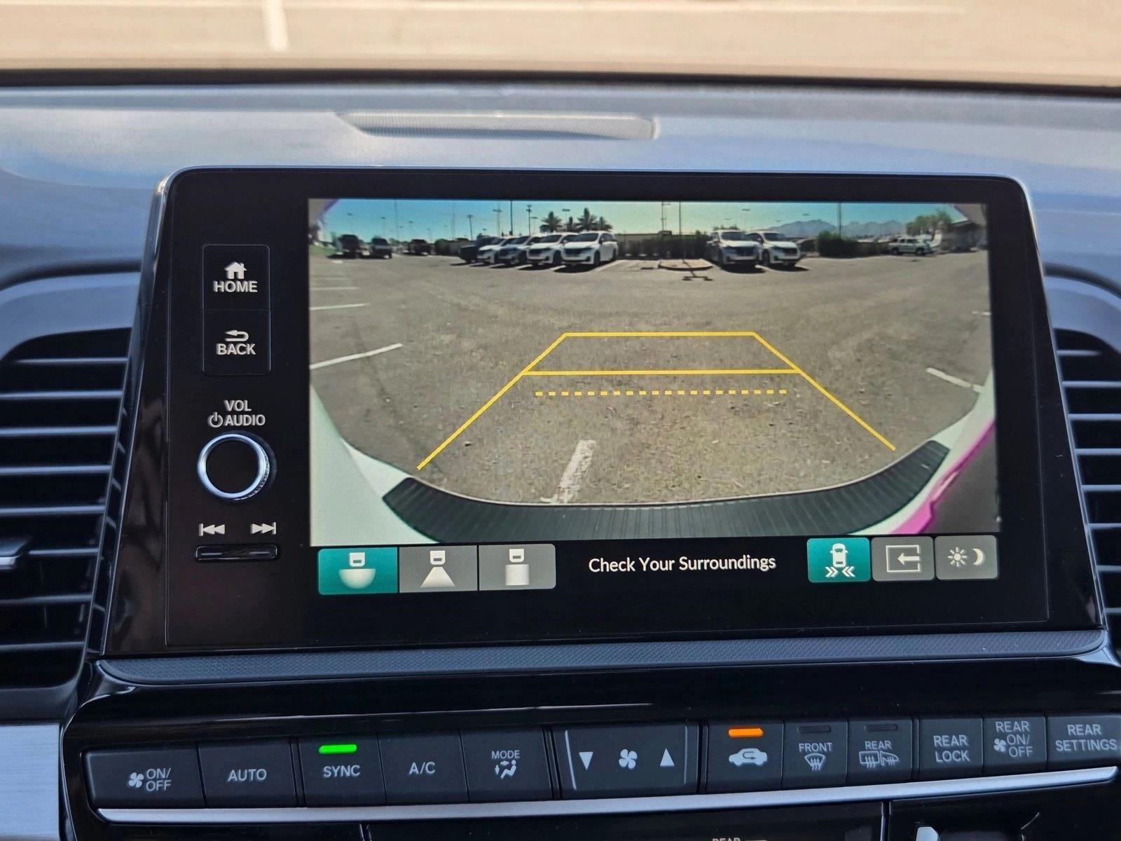 2026 Honda Odyssey Touring - Photo 13