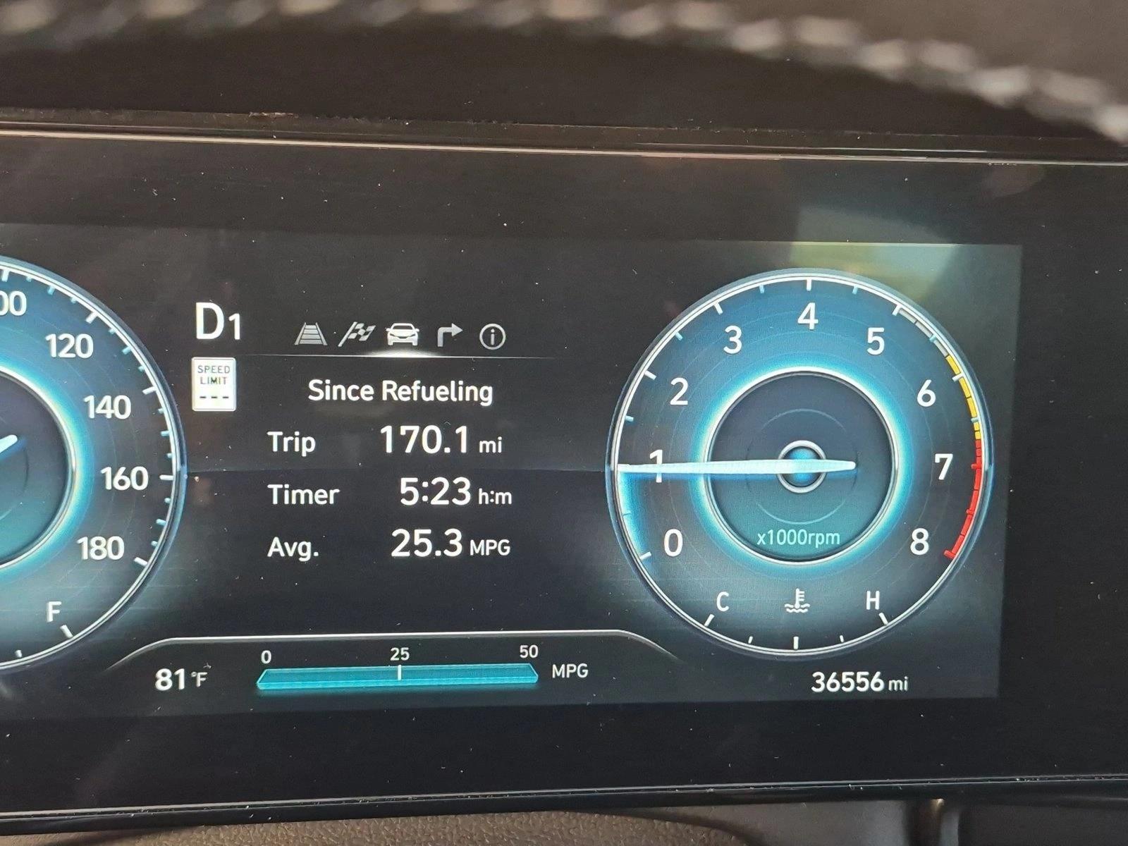 2025 Hyundai Elantra N - Photo 9