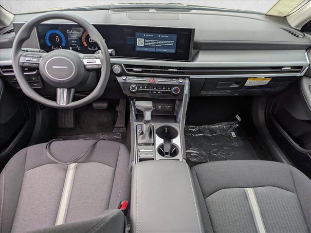 2025 Hyundai Sonata SE - Photo 13