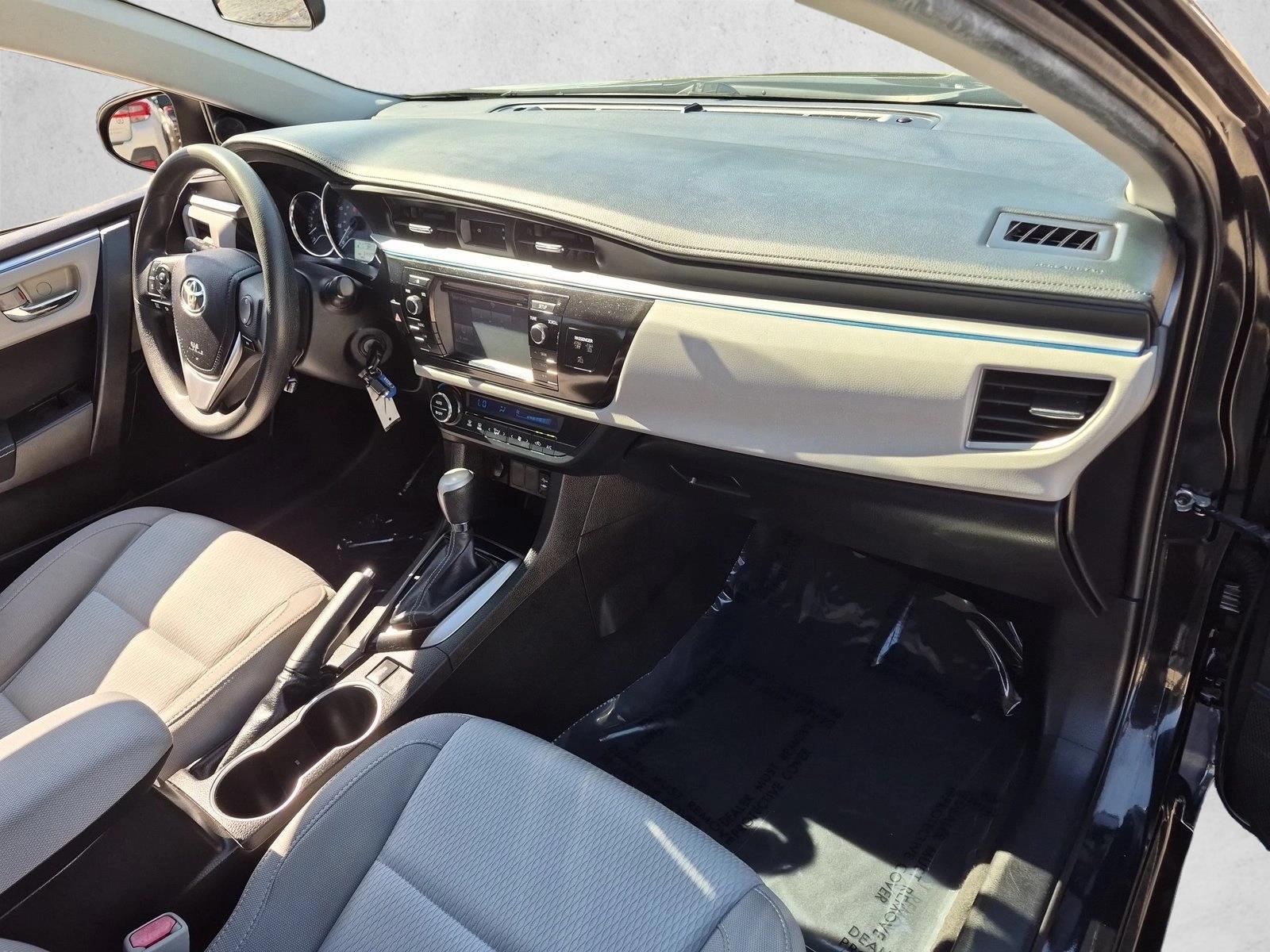 2016 Toyota Corolla LE - Photo 19