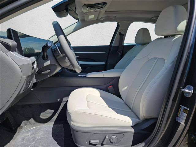 2025 Hyundai Sonata SEL - Photo 4