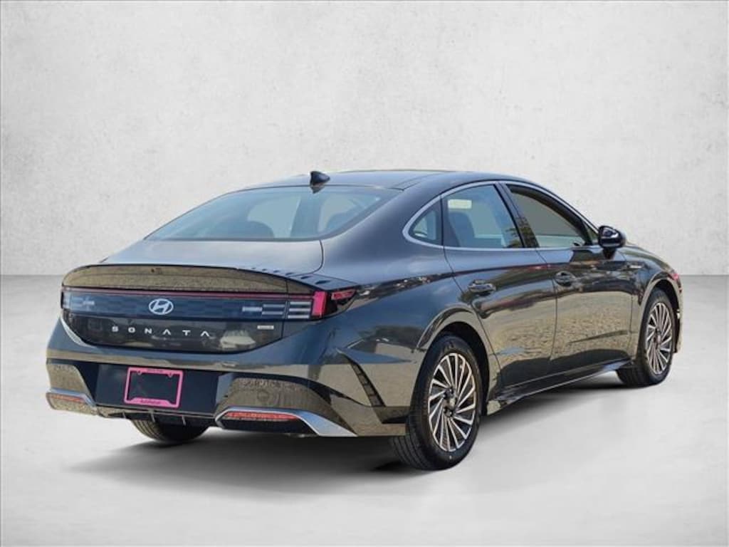 New 2026 Hyundai Sonata Hybrid SEL Sedan
