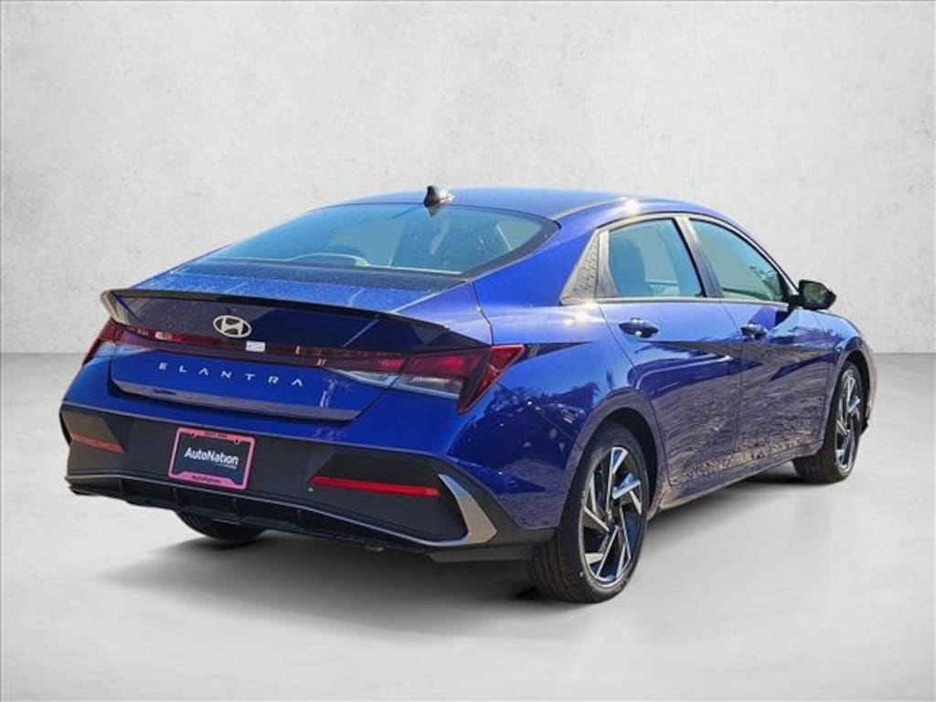 New 2025 Hyundai Elantra SEL Sport Sedan