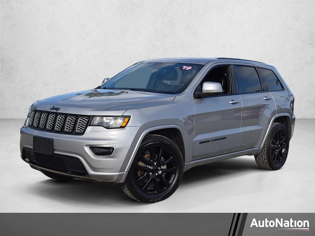 Used 2019 Jeep Grand Cherokee Laredo SUV