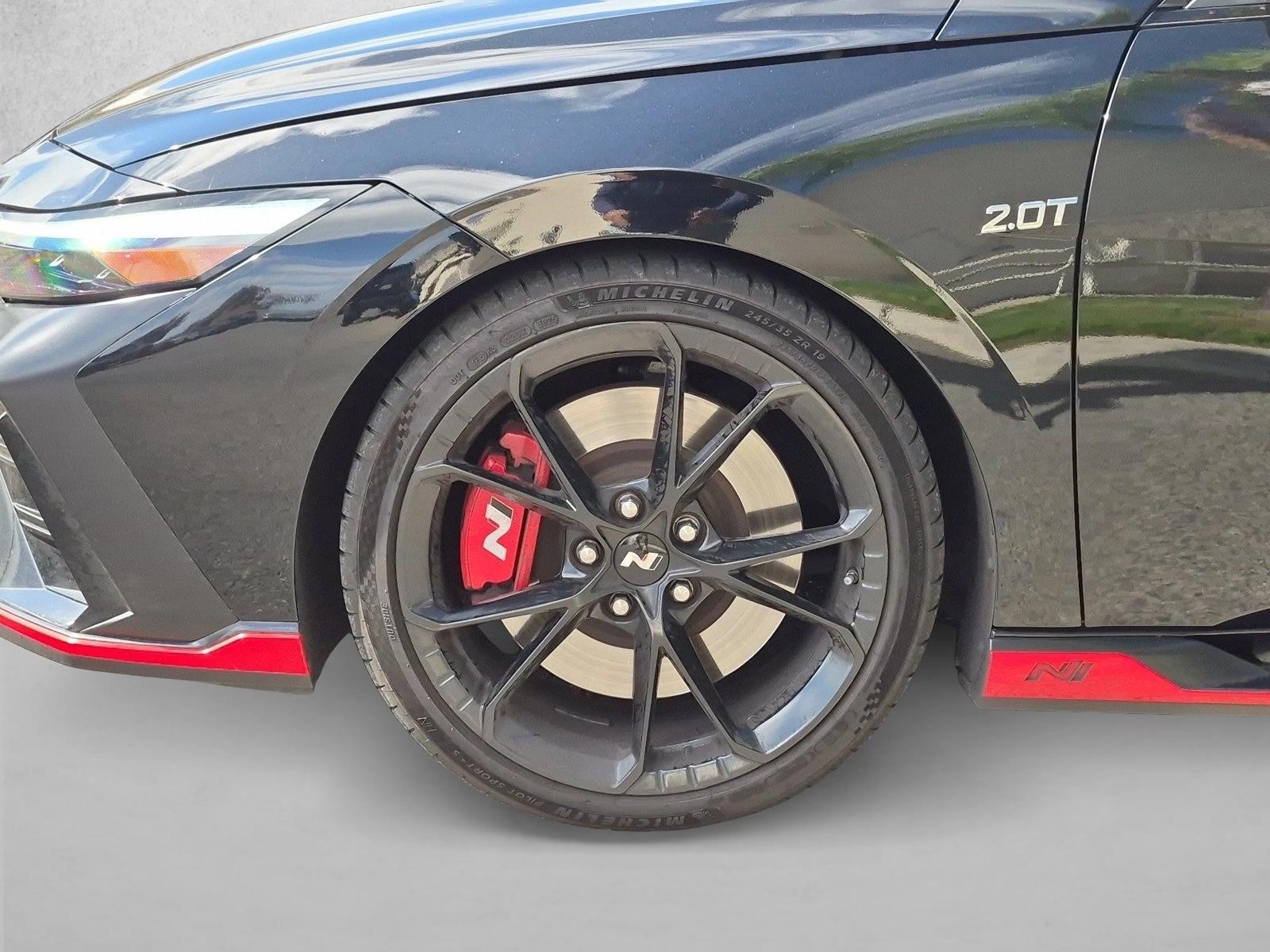 2025 Hyundai Elantra N - Photo 13