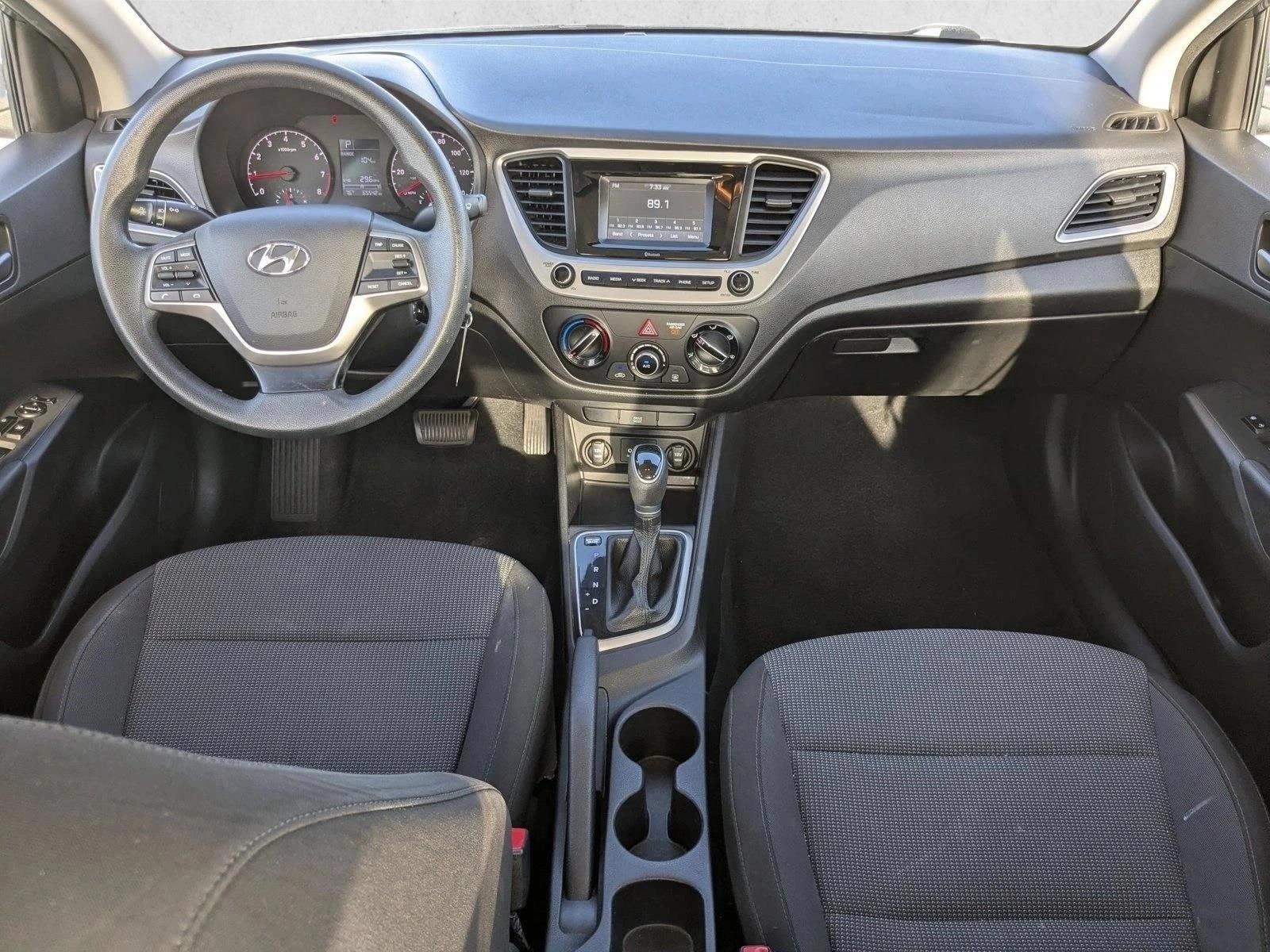 2020 Hyundai Accent SE - Photo 14