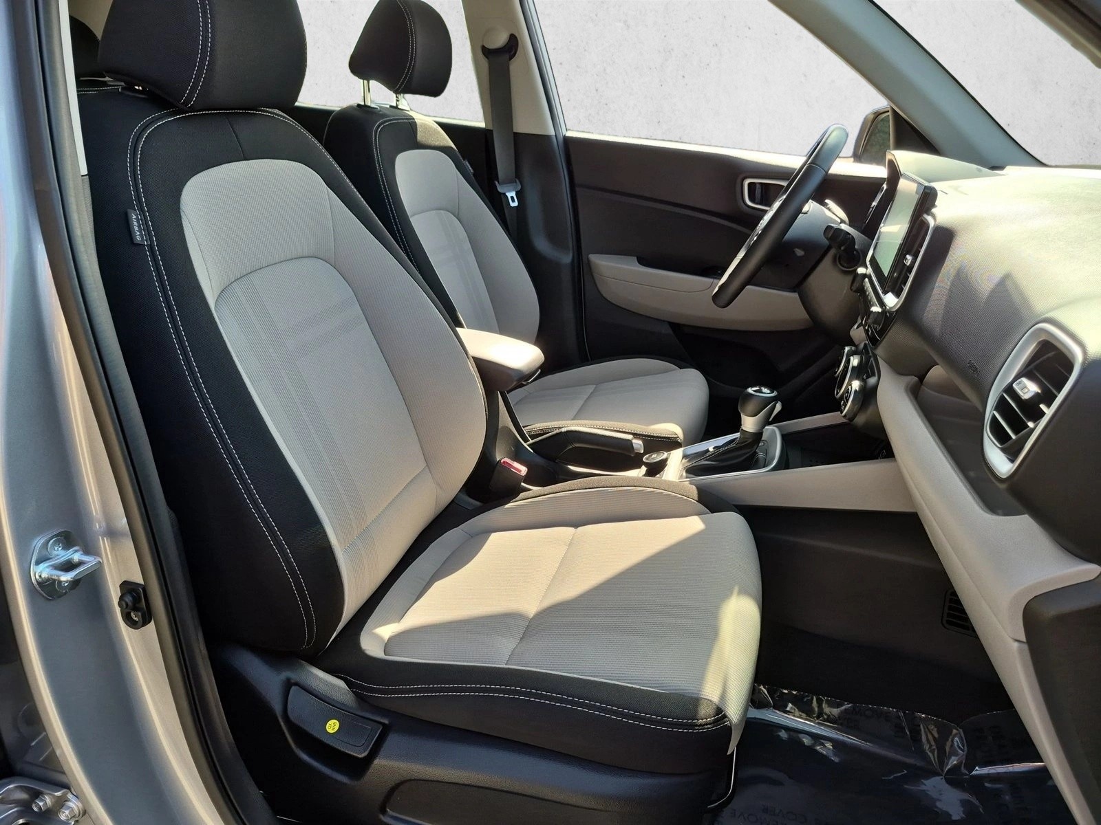 2026 Hyundai Venue SEL - Photo 20