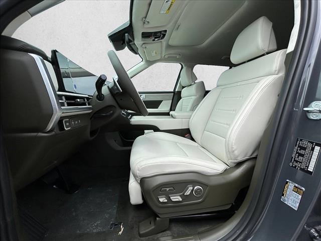 2025 Hyundai Santa Fe Calligraphy - Photo 4