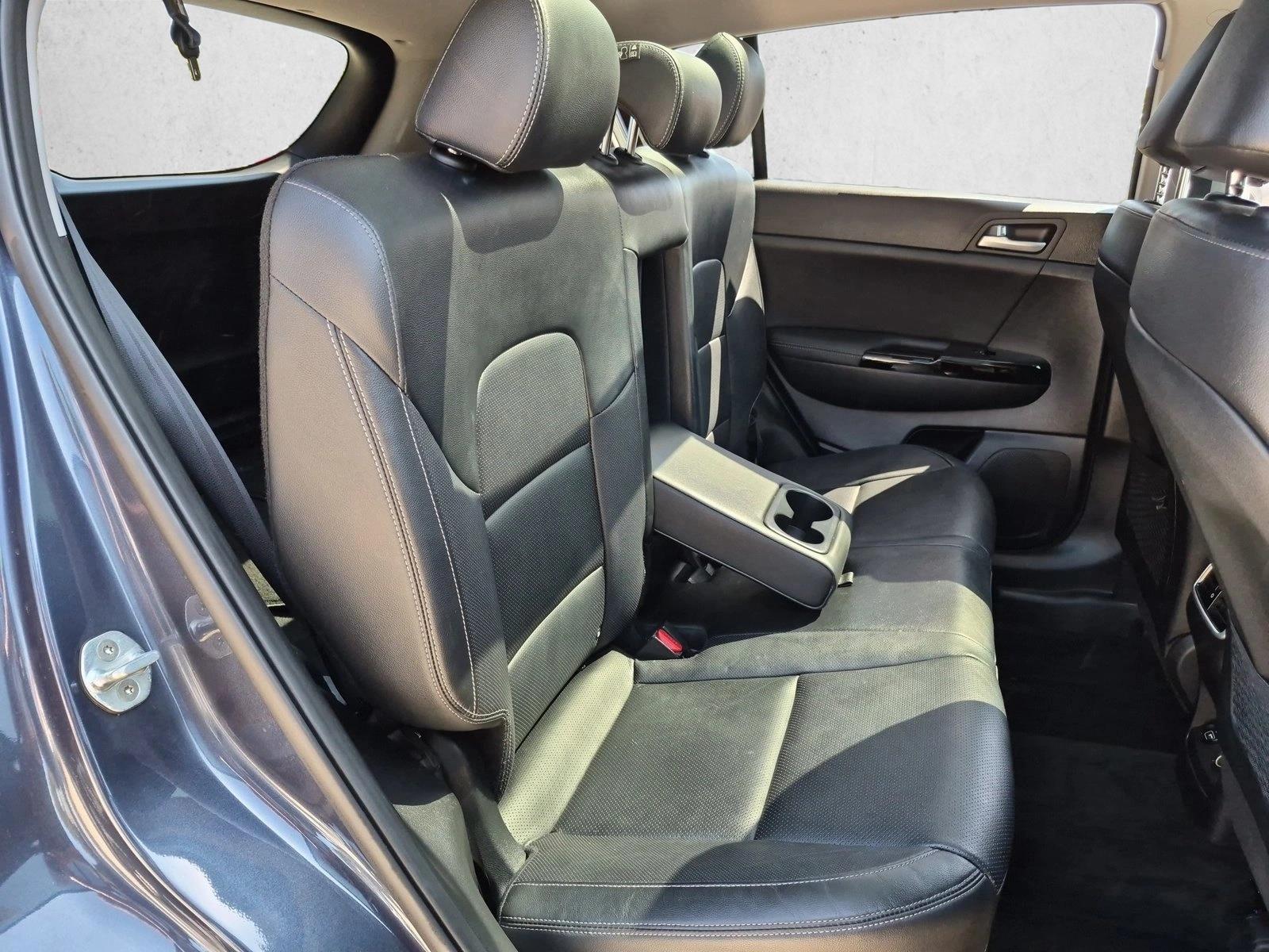 2022 Kia Sportage EX - Photo 21