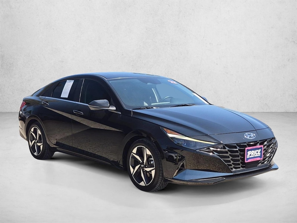 Used 2022 Hyundai Elantra Limited Sedan