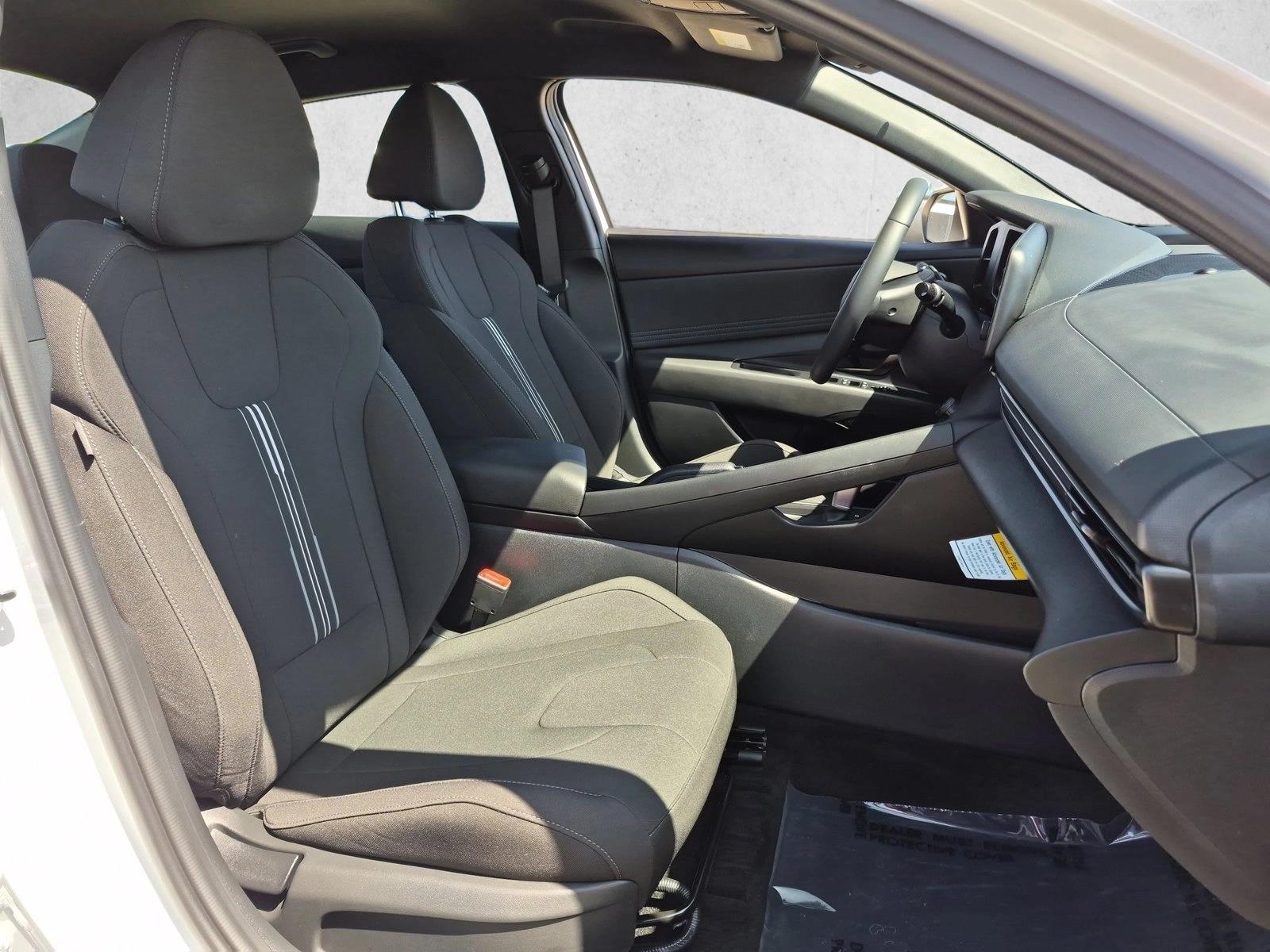 2026 Hyundai Elantra SEL Sport - Photo 19