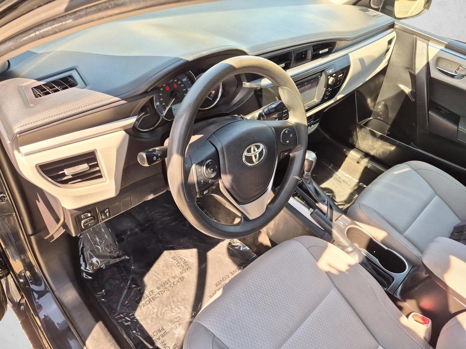 2016 Toyota Corolla LE - Photo 9