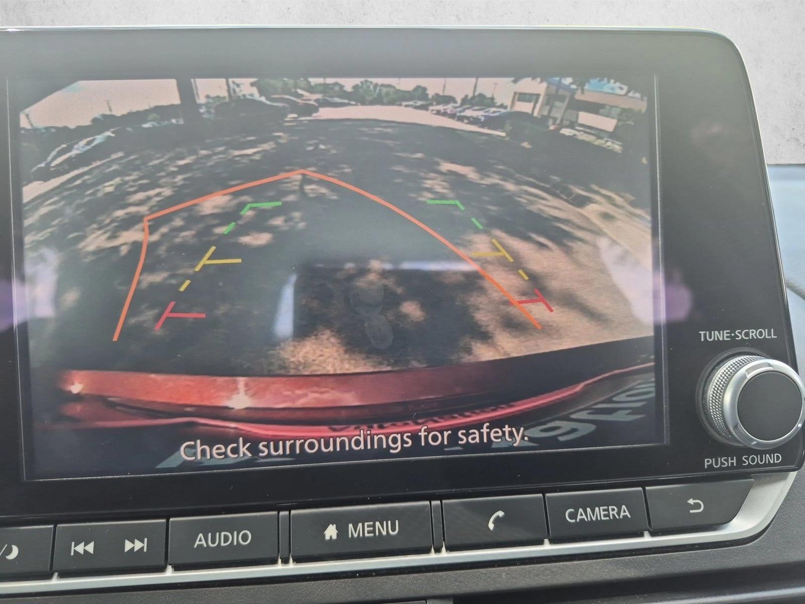 2025 Nissan Altima SV - Photo 13