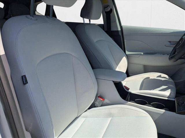 2025 Hyundai Kona SEL Convenience - Photo 21