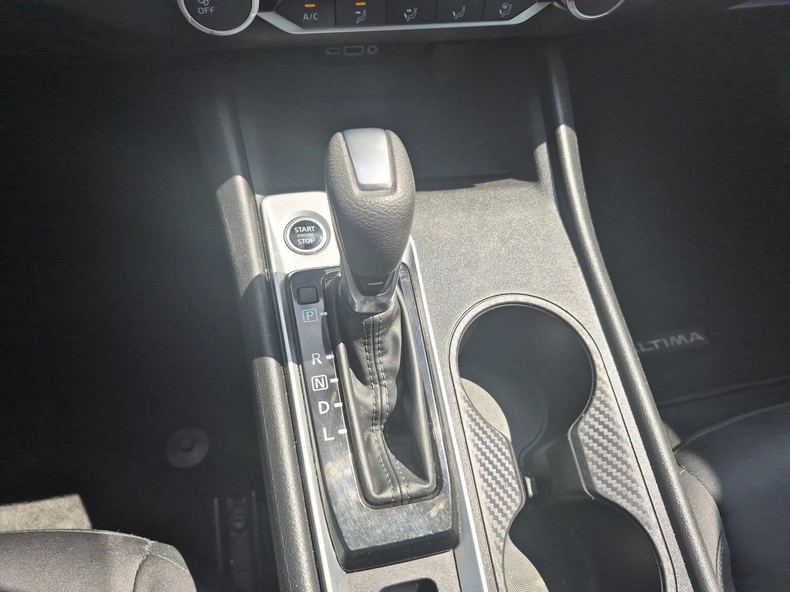 2025 Nissan Altima SV - Photo 12