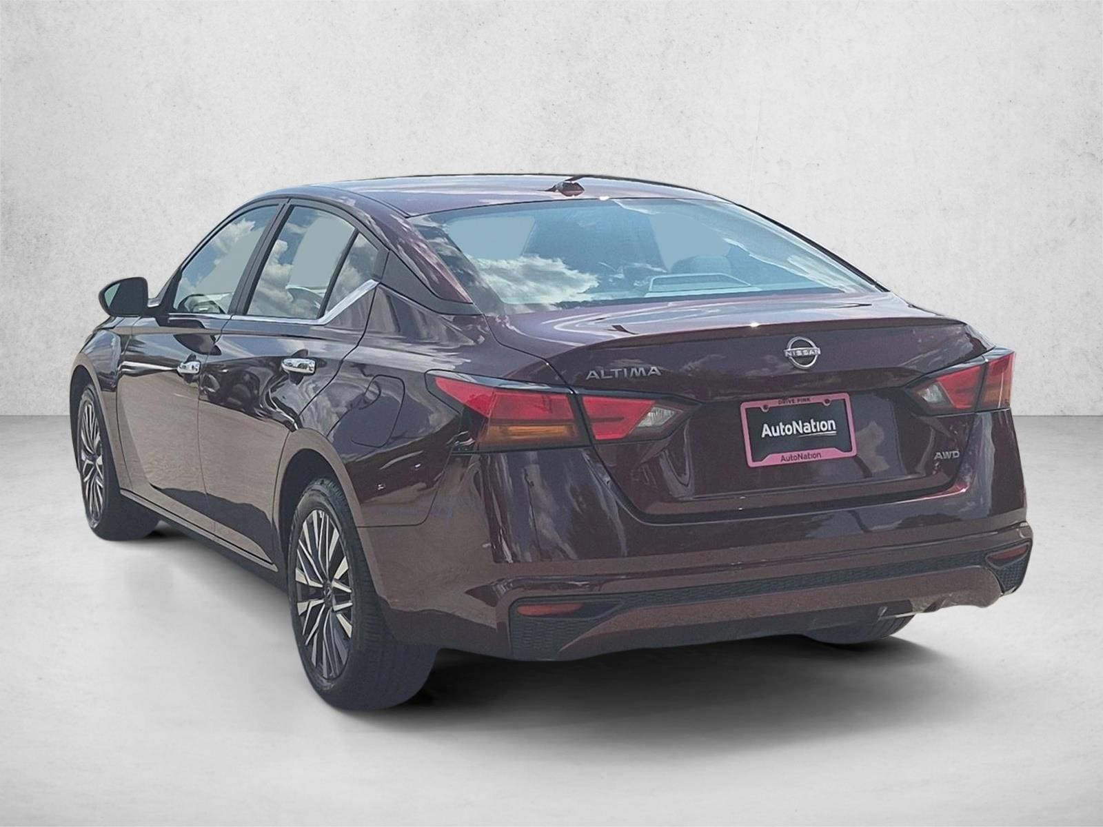 2025 Nissan Altima SV - Photo 8